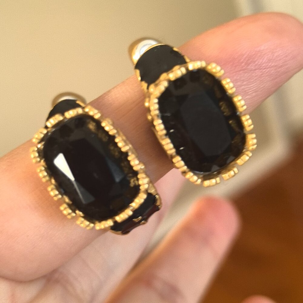 vintage style earrings